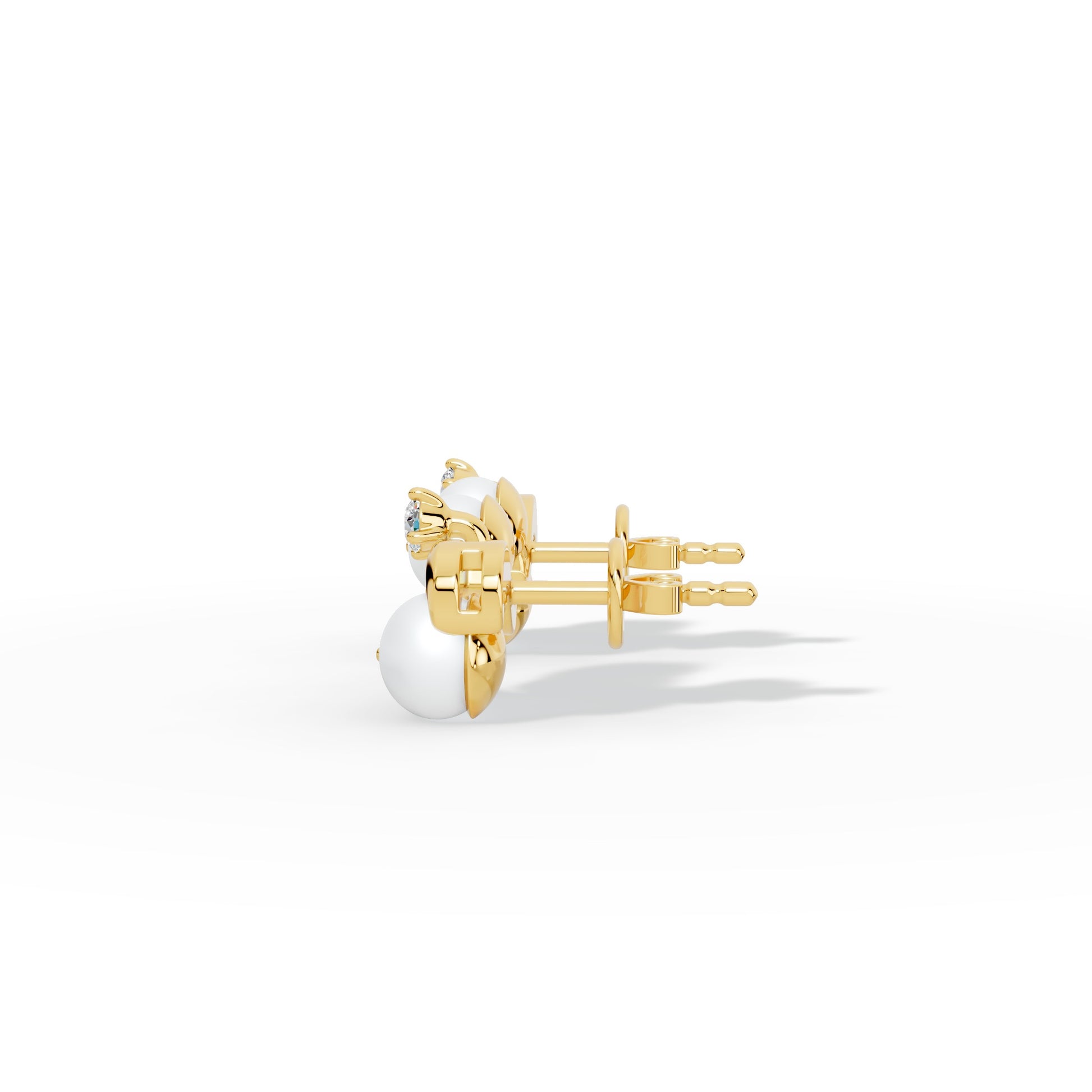 Pearl Éclat Stud Earrings