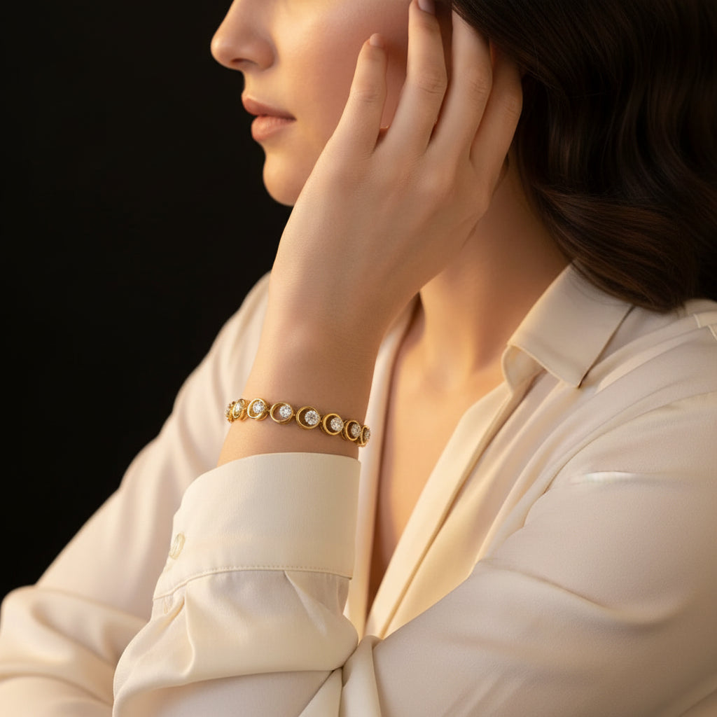 Cluster Orbit Link Bracelet