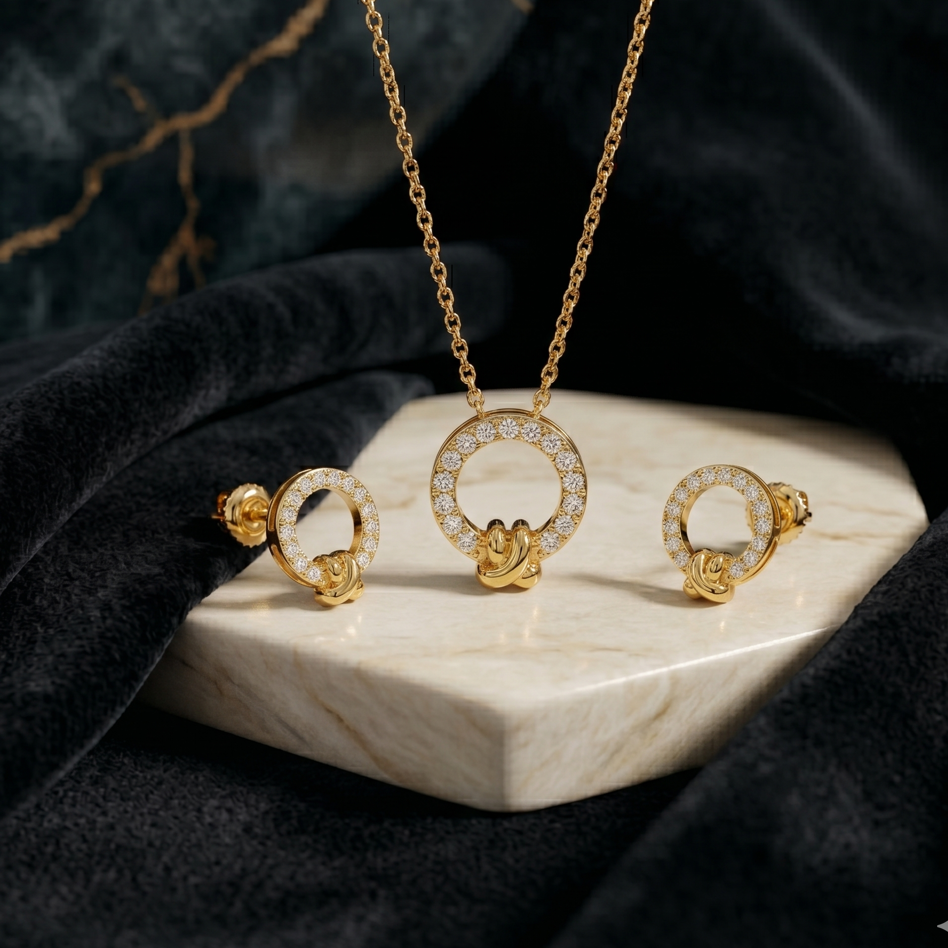 Auric Knot Pendant