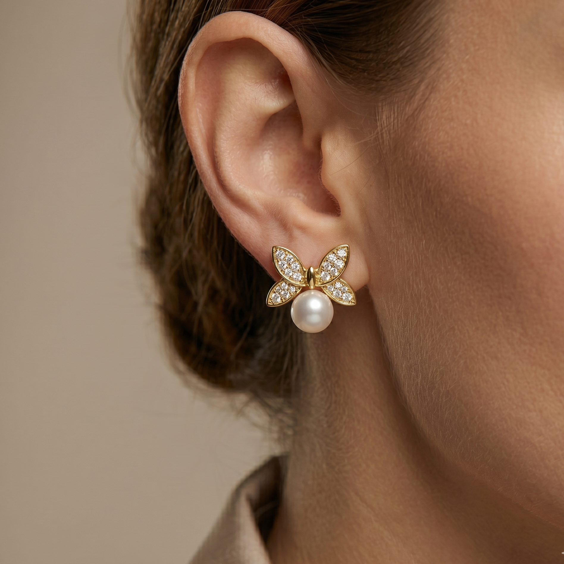 Lunaria Pearl Stud Earrings