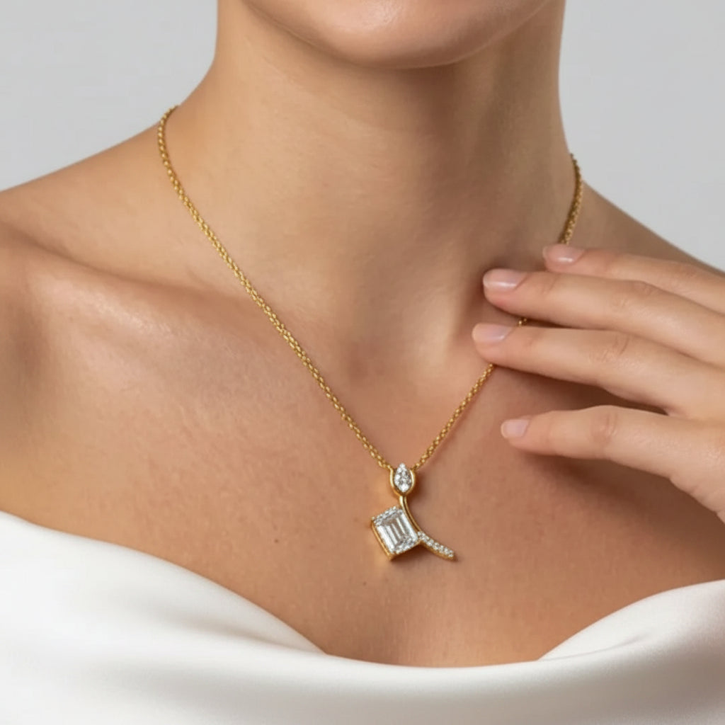 Tulip Emerald Pendant