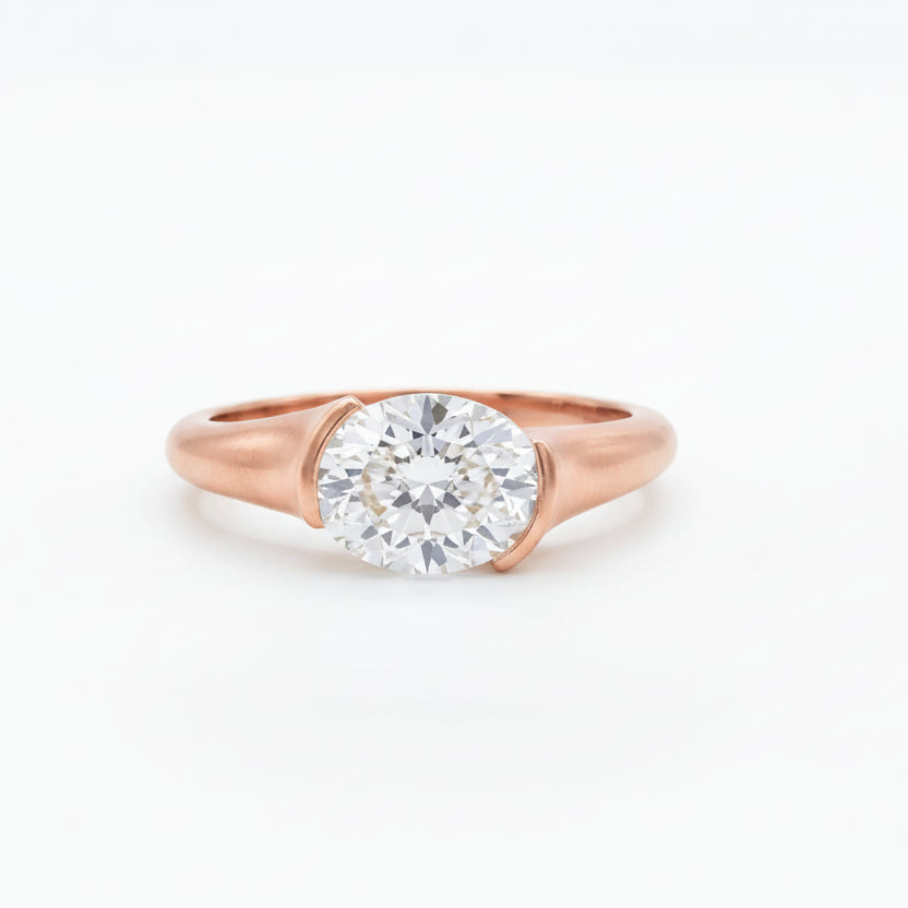 Gold Round Embrace Solitaire Ring