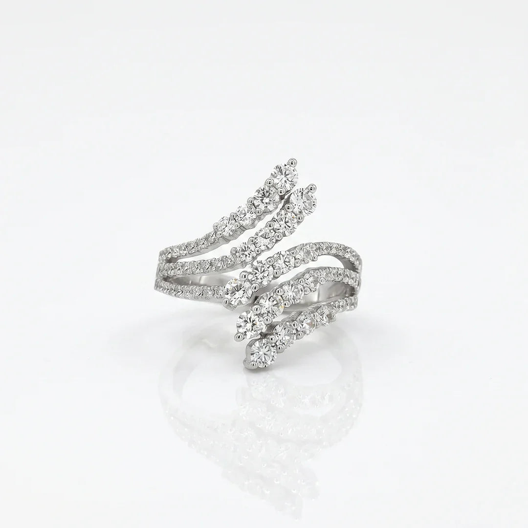 Astra Wave Ring